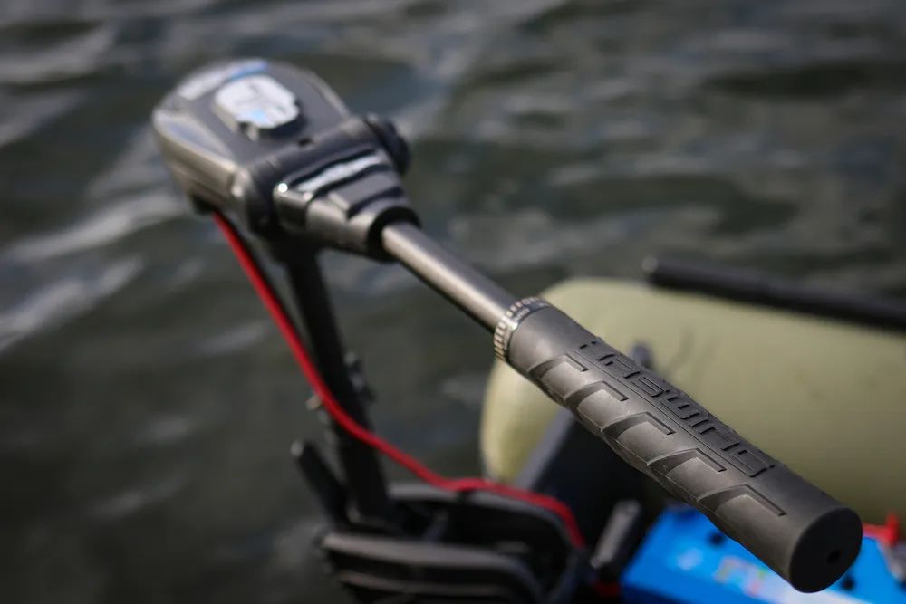 Protruar electric outboard motor for tenders and small boats